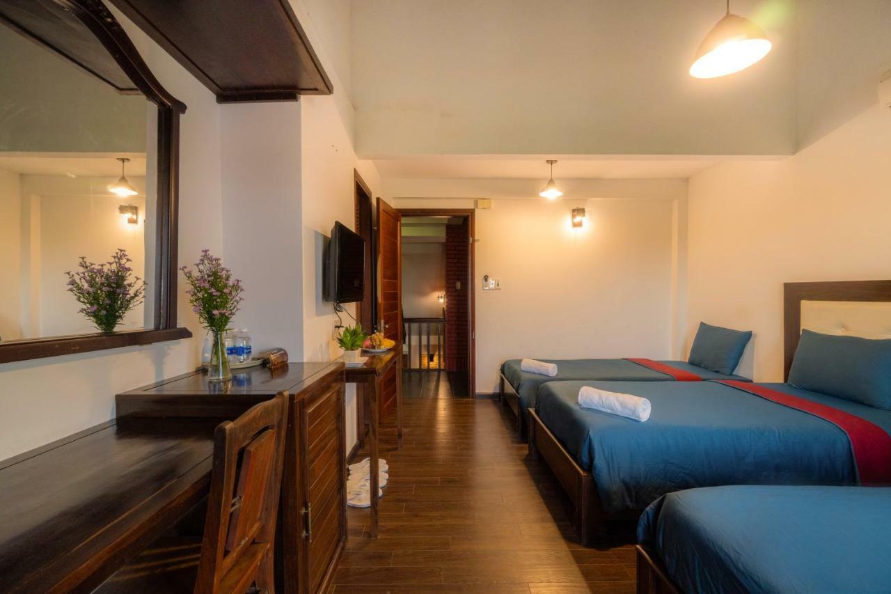 Calm House Hotel Hoi An 1 Экстерьер фото