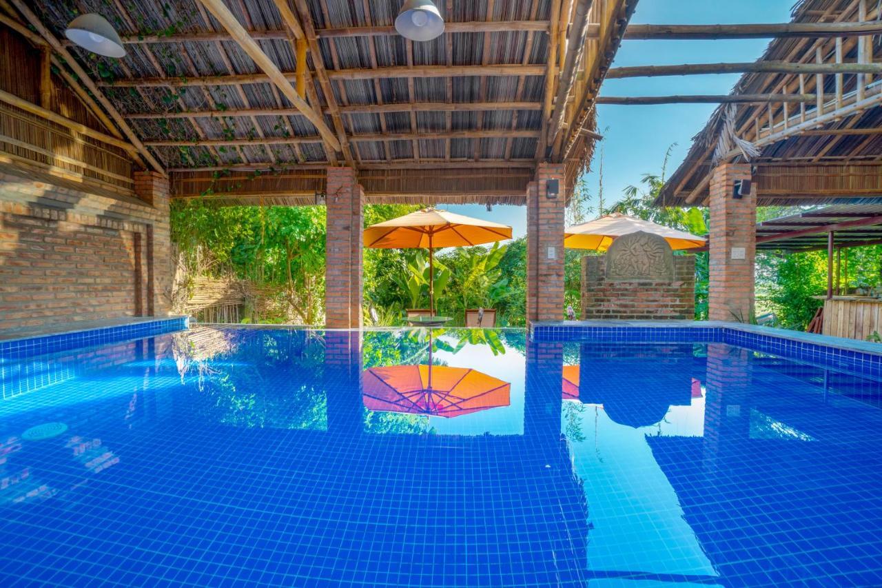 Calm House Hotel Hoi An 1 Экстерьер фото