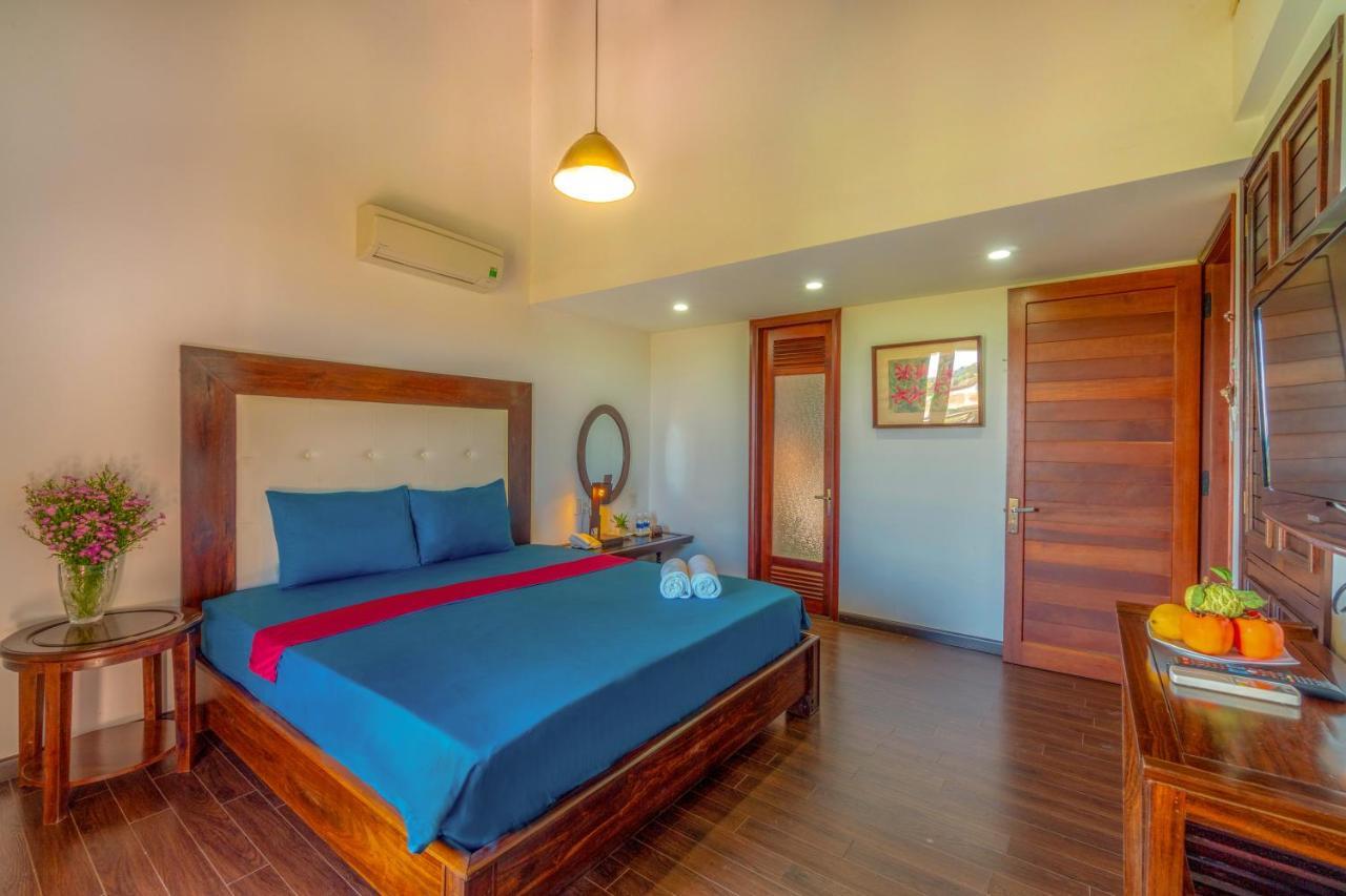 Calm House Hotel Hoi An 1 Экстерьер фото